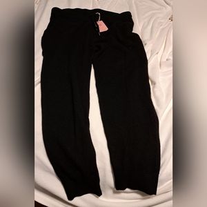 NWT QUINCE cashmere pants.